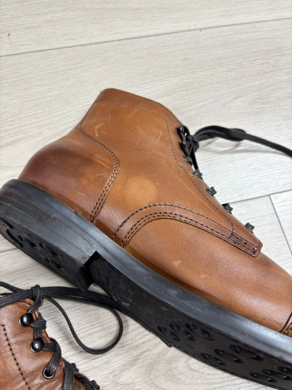 Thursday Boot Company Men's Captain Leather Lace-Up Boots in Brandy - Picture 3 of 11